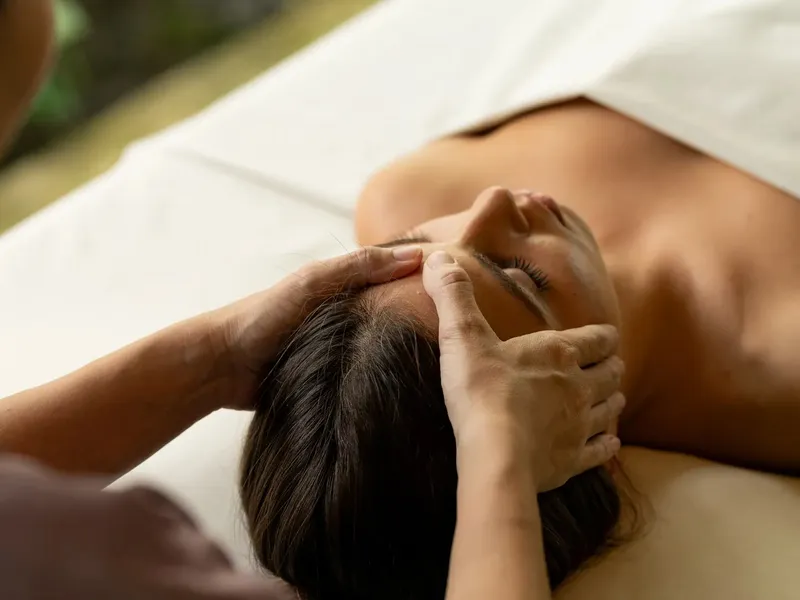 Masaje relajante en Yeya Fisio-Spa